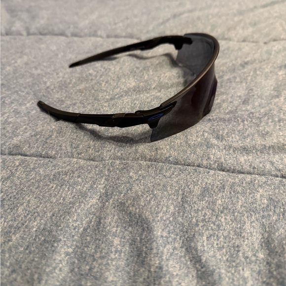 Oakley Encoder Sunglasses Prizm Sapphire Lens Black Frame - Picture 5 of 5